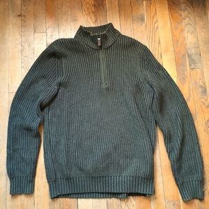 G.H. Bass & Company Men’s Sweater, Size M, Olive Green, Knit, 1/4 Zip.